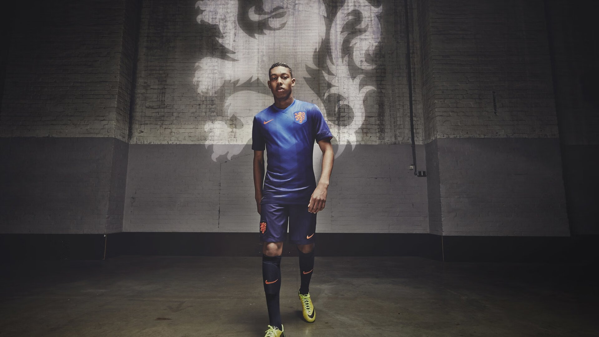 b体育网站注册-智能足球训练设备荣获多项国家专利，助推行业科技创新，智能足球装备