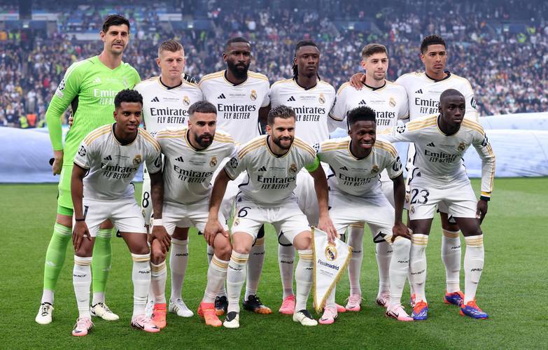 b体育下载:西甲的赛季回顾：最佳比赛与精彩进球的简单介绍